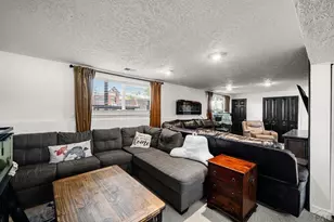 3726 Canterbury Ln, Pueblo, CO 81005 - Photo 6