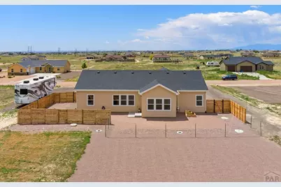981 E Blackstone Dr, Pueblo, CO 81007 - Photo 6