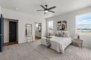 562 N Bayview Dr, Pueblo West, CO 81007 - Photo 20
