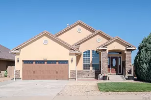 5601 Mark Twain Ln, Pueblo, CO 81008 - Photo 2