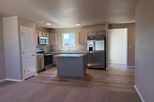 5204 Gannet Ln, Pueblo, CO 81008 - Photo 2