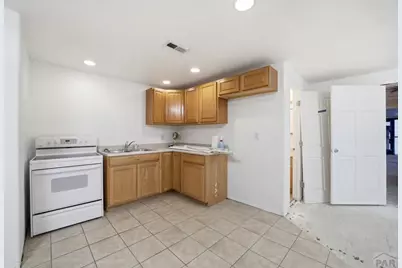 609 N Grand Ave, Pueblo, CO 81003 - Photo 24