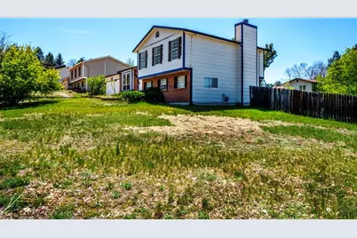 6680 Bugle Dr, Colorado Springs, CO 80918 - Photo 2