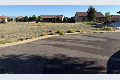 1825 Tuscan Ct, Pueblo, CO 81001 - Photo 1