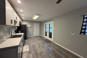122 Deauville Ln, Pueblo, CO 81005 - Photo 8