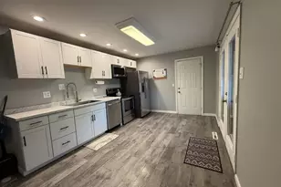 122 Deauville Ln, Pueblo, CO 81005 - Photo 8