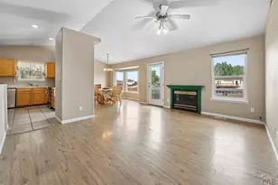979 S Alexis Ln, Pueblo, CO 81007 - Photo 2