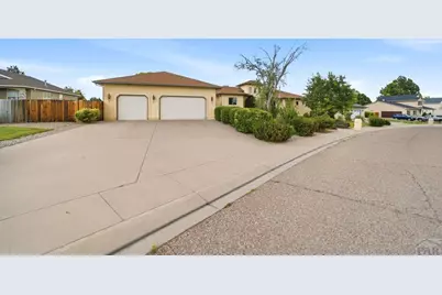 59 Altadena Dr, Pueblo, CO 81005 - Photo 10