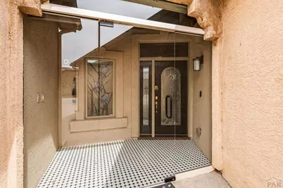 50 Aberdeen Bluff, Pueblo, CO 81004 - Photo 2