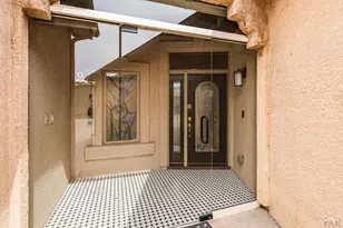 50 Aberdeen Bluff, Pueblo, CO 81004 - Photo 2