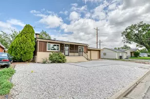1715 W 30th St, Pueblo, CO 81008 - Photo 2