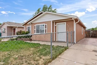 2717 Ontario St, Pueblo, CO 81004 - Photo 2