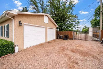 2911 Country Club Dr, Pueblo, CO 81008 - Photo 30