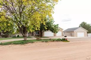 1124 S Hollister Dr, Pueblo West, CO 81007 - Photo 2