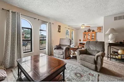 36 Wheatridge Dr, Pueblo, CO 81005 - Photo 4