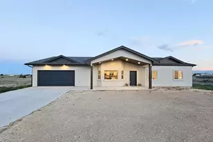 576 E Earl Dr, Pueblo West, CO 81007 - Photo 1