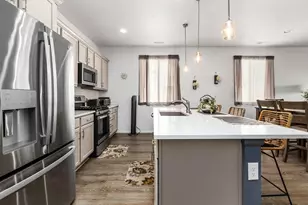 2207 Sunrise Ln, Pueblo, CO 81008 - Photo 20