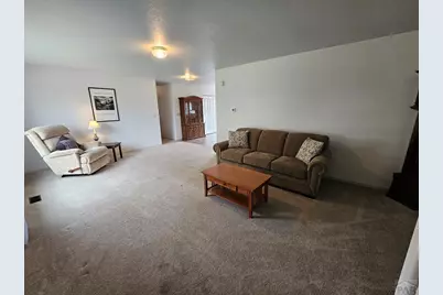 8302 Surrey Ridge Ct, Lamar, CO 81052 - Photo 2