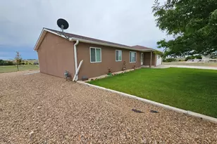 8302 Surrey Ridge Ct, Lamar, CO 81052 - Photo 14