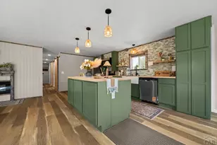 812 S Byrd Dr, Pueblo, CO 81007 - Photo 2