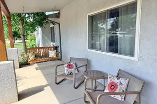 1038 Meadow Ln, Pueblo, CO 81006 - Photo 8