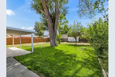 1707 Englewood Dr, Pueblo, CO 81005 - Photo 18