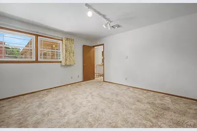 14 Oakbridge Dr, Pueblo, CO 81001 - Photo 24