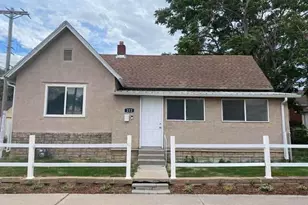 212 W Summit Ave, Pueblo, CO 81004 - Photo 1