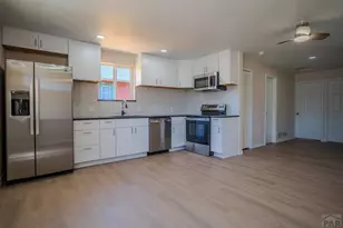 1605 E 10th St, Pueblo, CO 81001 - Photo 6