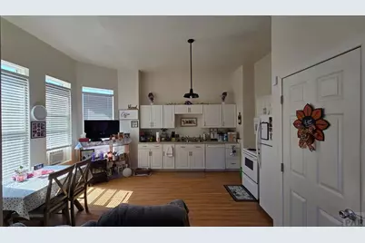 616 W 10th St, Pueblo, CO 81003 - Photo 2