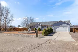 735 S Sterling Dr, Pueblo West, CO 81007 - Photo 32
