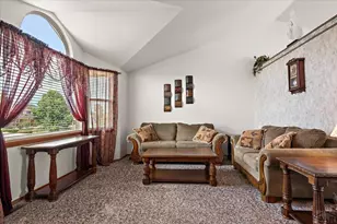 1702 Kingsroyal Blvd, Pueblo, CO 81005 - Photo 2
