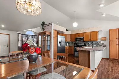 1702 Kingsroyal Blvd, Pueblo, CO 81005 - Photo 6