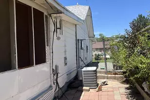 1806 E 3rd St, Pueblo, CO 81001 - Photo 2