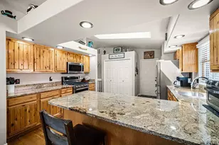 1095 W Broken Bow Dr, Pueblo West, CO 81007 - Photo 8