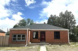 716 W 26th St, Pueblo, CO 81003 - Photo 2
