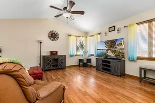 542 E Abeyta Dr, Pueblo, CO 81007 - Photo 6