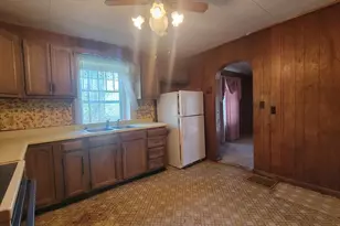 608 W 4th St, Walsenburg, CO 81089 - Photo 12