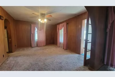 608 W 4th St, Walsenburg, CO 81089 - Photo 6