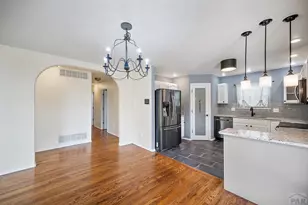 2011 Sundance Dr, Pueblo, CO 81008 - Photo 8