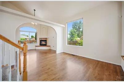 2011 Sundance Dr, Pueblo, CO 81008 - Photo 4