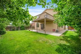 2011 Sundance Dr, Pueblo, CO 81008 - Photo 32