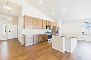 395 W Coral Dr, Pueblo West, CO 81007 - Photo 10