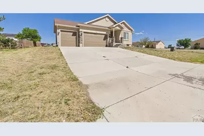 395 W Coral Dr, Pueblo West, CO 81007 - Photo 6