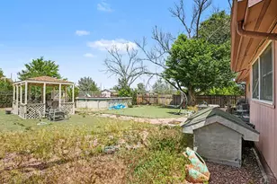 129 E Beshoar Dr, Pueblo West, CO 81007 - Photo 8