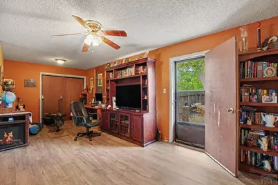 129 E Beshoar Dr, Pueblo West, CO 81007 - Photo 16