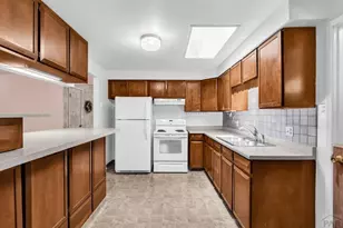 2690 Hollywood Dr, Pueblo, CO 81005 - Photo 6