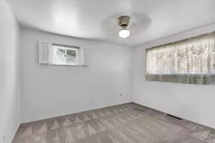 2690 Hollywood Dr, Pueblo, CO 81005 - Photo 10
