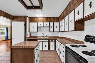 806 W 22nd St, Pueblo, CO 81003 - Photo 12