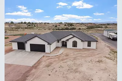 379 S Siesta Dr, Pueblo, CO 81007 - Photo 1